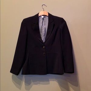 🏝🏝🏝Black suit by dress barn size 10